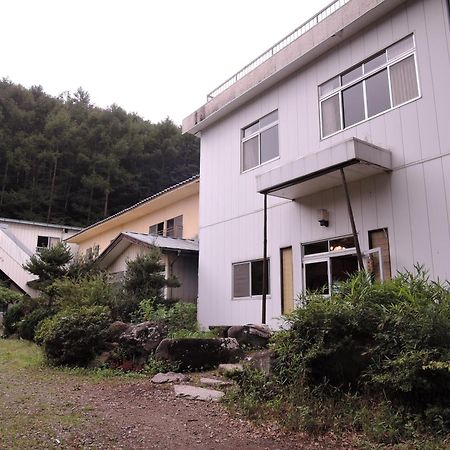 ホテル しんたく山荘 南牧村 エクステリア 写真
